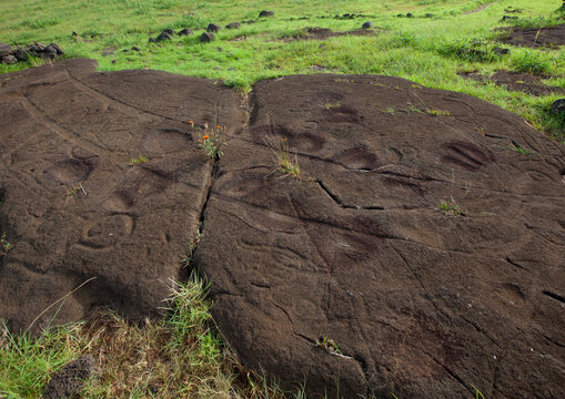 Canoe petroglyph in paka vaka rock art site, Easter Island, Hanga Roa, Chile