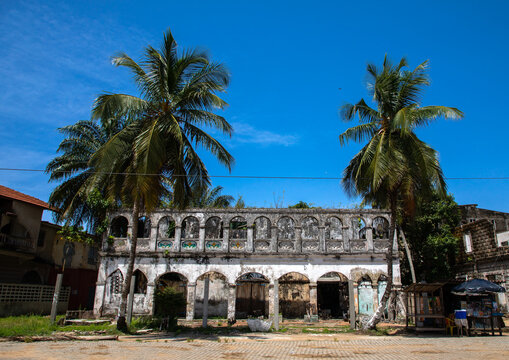 Old french abandonned colonial building maison Edouard Aka, Sud-Como&eacute;, Grand-Bassam, Ivory Coast