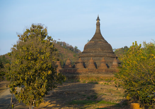 Kothaung pagoda, Mrauk u, Myanmar