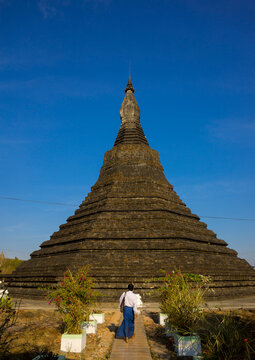 Sakyamanaung paya temple, Mrauk u, Myanmar