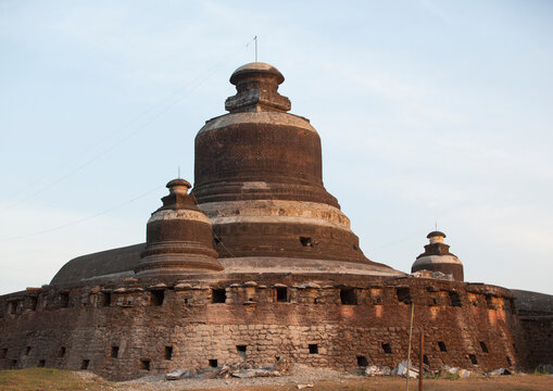 Htukkanthein temple, Mrauk u, Myanmar