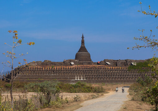 Kothaung temple, Mrauk u, Myanmar