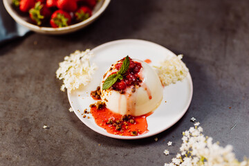 elderflower pannacotta