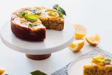 Lemon poppyseed cake