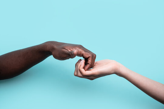 Diversity and unity through connecting multiethnic hands