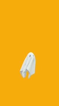 un fant&ocirc;me fait avec un drap appara&icirc;t puis se pr&eacute;cipite droit devant pour faire une transition vid&eacute;o