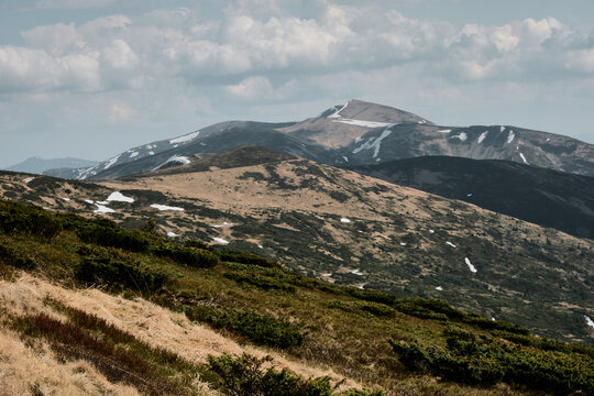 Snow-capped peaks of Svydovets range in Carpathian Mountains, Ukraine
