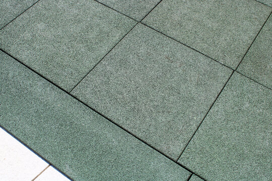 Dalles de sol amortissant extérieur pour aire de jeu