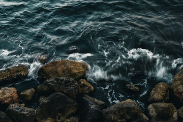 Powerful Waves on Rocks