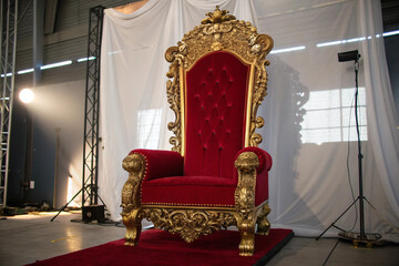 Royal throne chair red velvet and gold leaf ornate carving king queen luxury furniture rental for events