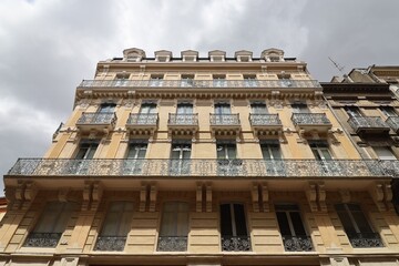 Bâtiment typique, vue de l'extérieur, ville de Toulouse, département de la Haute Garonne, France