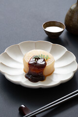 大根の煮物と日本酒