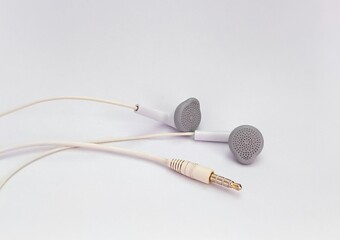 Earphone