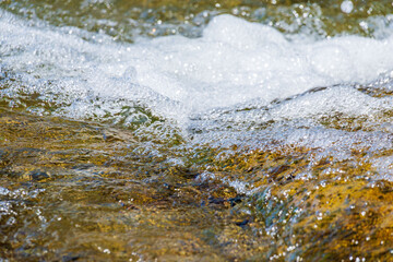 夏の川　川の流れ水面の表情72