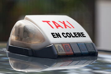 French taxi sign - Angry taxi
