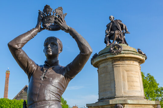 Gower Memorial and Prince Hal statue, Stratford upon Avon, Warwickshire, England