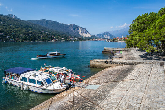 View of Isola dei Pescatori and Lake Maggiore from Isola Bella, Borromean Islands, Lago Maggiore, Piedmont, Italian Lakes, Italy