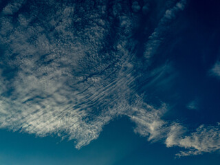 Bizarrer Wolkenhimmel