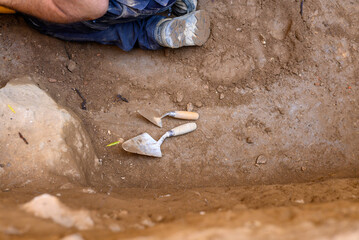 The essential equipment for an archaeological discovery.