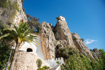 Visiting the beautiful village of El Castell de Guadalest in southern Spain