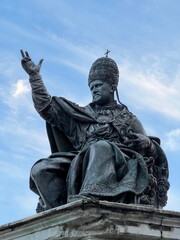 Statua di Papa Paolo V Camillo Borghese a Rimini