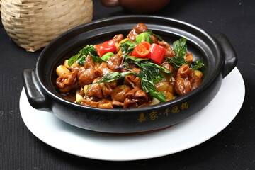 Chinese cuisine, Cantonese cuisine, three cups of fatty sausages