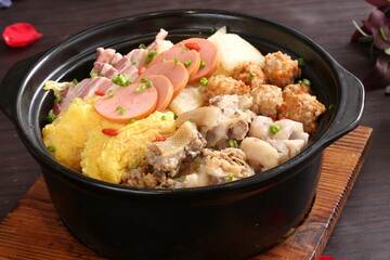 Chinese cuisine, Cantonese cuisine, three fresh clay pots
