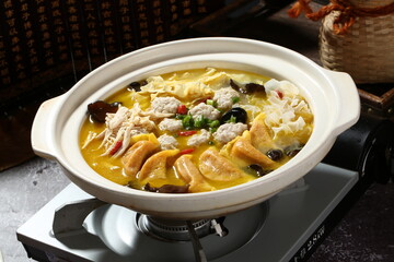 Chinese cuisine, Cantonese cuisine, three fresh clay pots