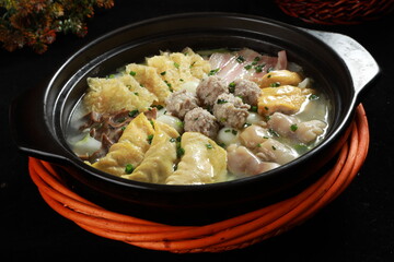 Chinese cuisine, Cantonese cuisine, three fresh clay pots
