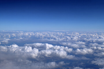 Naklejka premium a view of the sky from an airplane