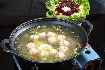 Chinese food, Cantonese food, health Rice-meat dumplings soup