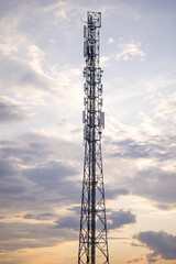 słup telekomunikacyjny, WiFi z antenami 