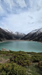 Fototapeta premium lake and mountains