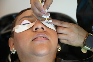 Professional eyelash lift with tool-based application