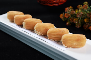 Chinese cuisine, Cantonese cuisine, thousand layer pastry