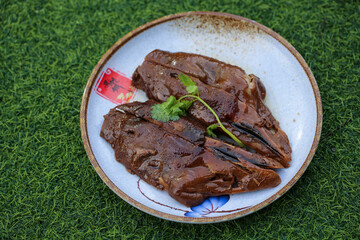 Chinese cuisine, Cantonese cuisine, braised goose head
