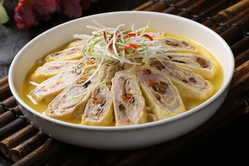 Chinese cuisine, Cantonese cuisine, roll tip