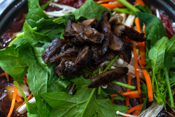 mushroom bulgogi stew before boiling