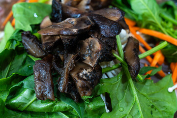 mushroom bulgogi stew before boiling