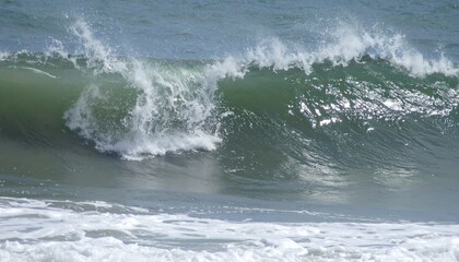 Fototapeta premium Ocean wave breaking (1)