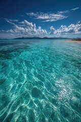 透明度の高いエメラルドグリーンの海