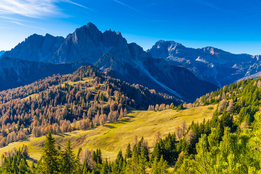 Picco di Vallandro Durrenstein mountain in Italian Dolomites Alps. Stunning rocky peak and mountain range view autumn landscape. Popular hiking peak in the Alps