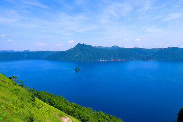 初夏の摩周湖（北海道・弟子屈町）