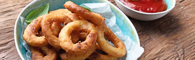 Crunchy fried onion rings