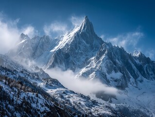 Obraz premium Snow - covered Mountain with Clouds Landscape Photography, for Natural Scenery Promotion, Travel Magazines, Decorative Painting Scenarios