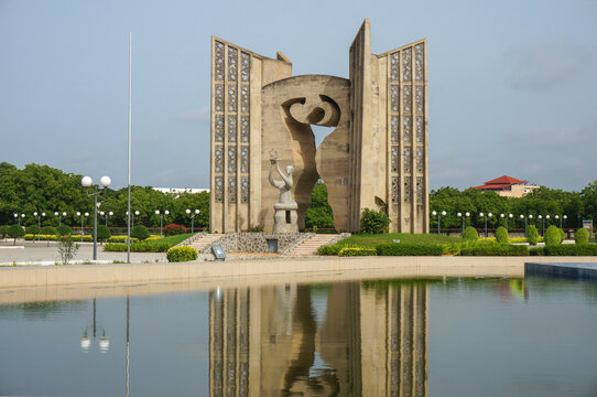 Independence Monument surrounded by promenades, manicured lawns, fountains. Lomé, Togo.