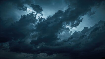 Obraz premium Indicators of precipitation: dark clouds signaling rain