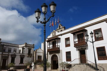 Laterne vor Rathaus in Icod de los Vinos auf Teneriffa