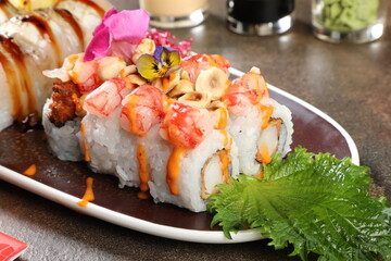 tartare mozzarella uova salsiccia formaggi contorni sushi frittatine ostriche tagliere pesce  insalata spigola orata salumi