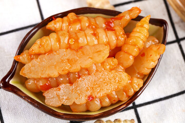 Fresh Ground Loop Pagoda Cabbage Crisp Ganoderma served in a small bowl